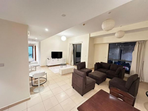 SPACIOUS Bedroom JBR WALK near TRAM & BEACH